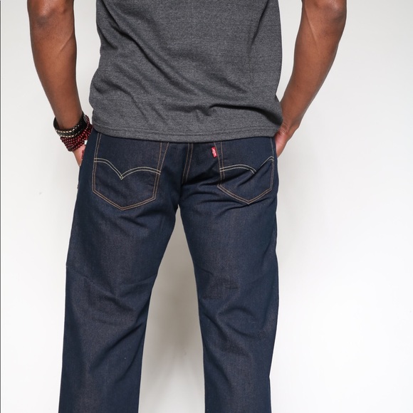 Will.i.am + Ekocycle + Levi's Jeans - Picture 3 of 8
